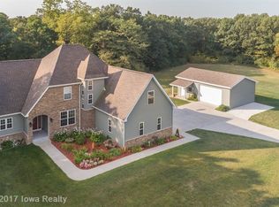 10620 NW Woods Ln, Polk City, IA 50226