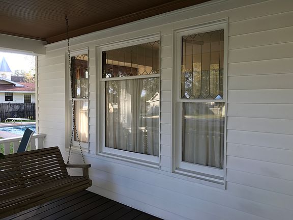 Original leaded glass 