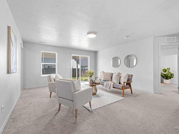 5th image of 12585 Trinidad St