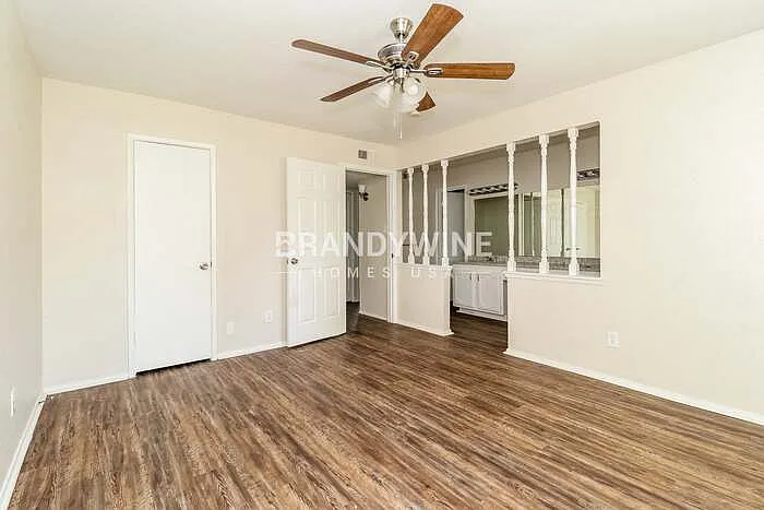 802 Edgemont Dr — Photo 12