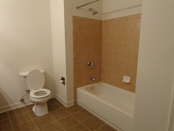 5th image of 300 Anthony Ave Unit 703A
