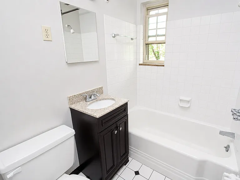 5939 5th Ave — Photo 7