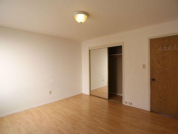 5th image of 125 Palm Ave