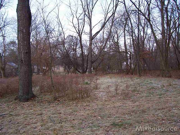 5th image of 655 Elkinford Dr