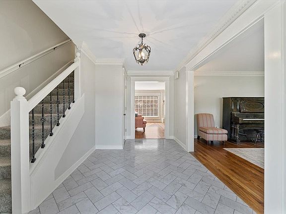 2nd image of 2554 Hollyhock Dr