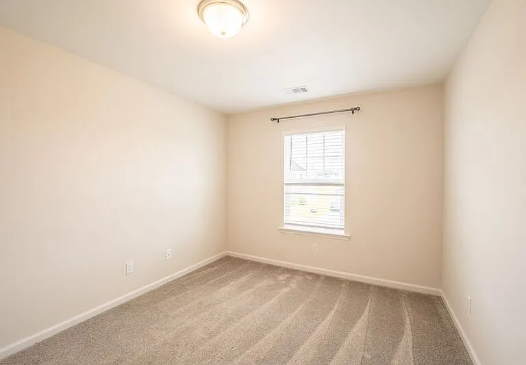 257 Cromer St — Photo 54