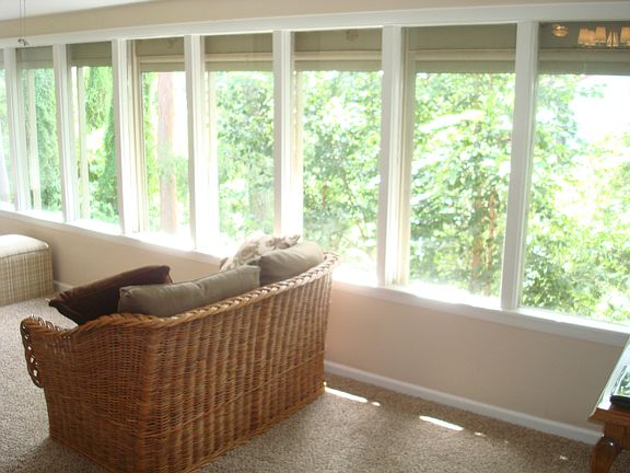 4th image of 302 Branch Wood Ln #302