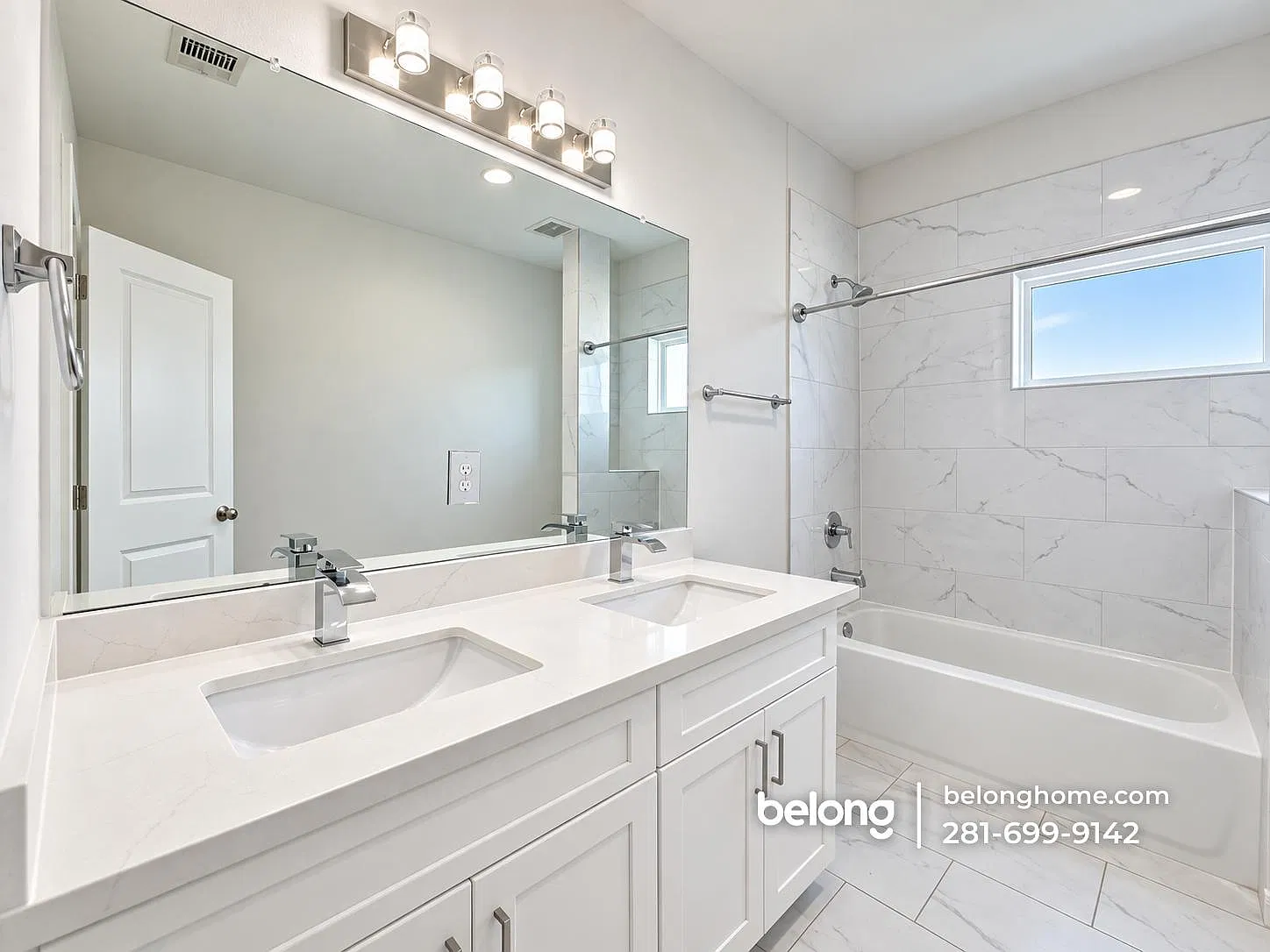 5 bed, 2.5 bath, 2600 sqft, $4,185 — Photo 4