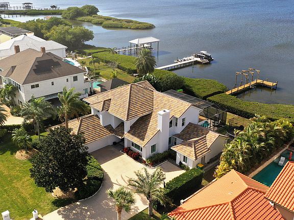 2nd image of 460 Lanternback Island Dr