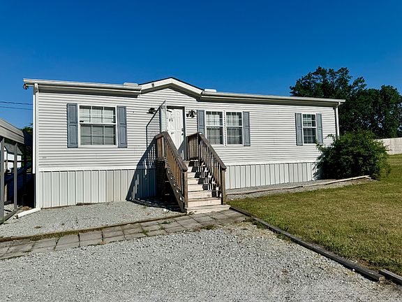3rd image of 290 Blackburn Rd