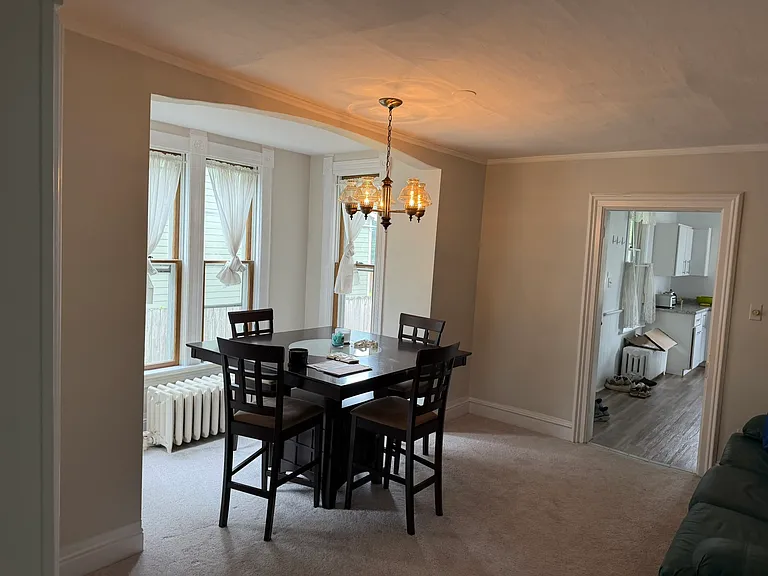 Dining room.