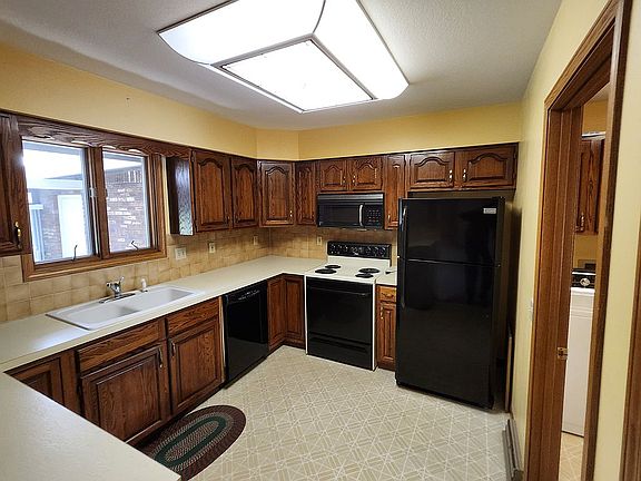 9x11 kitchen