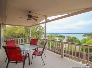 125 Mountain Dr, Lakehills, TX 78063