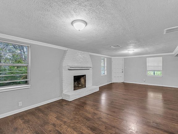 2nd image of 1014 Dolly Wright St