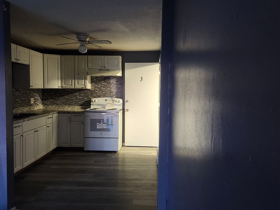1st image of 462 N Underwood St #8