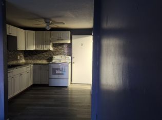 462 N Underwood St #8, Fall River, MA 02720