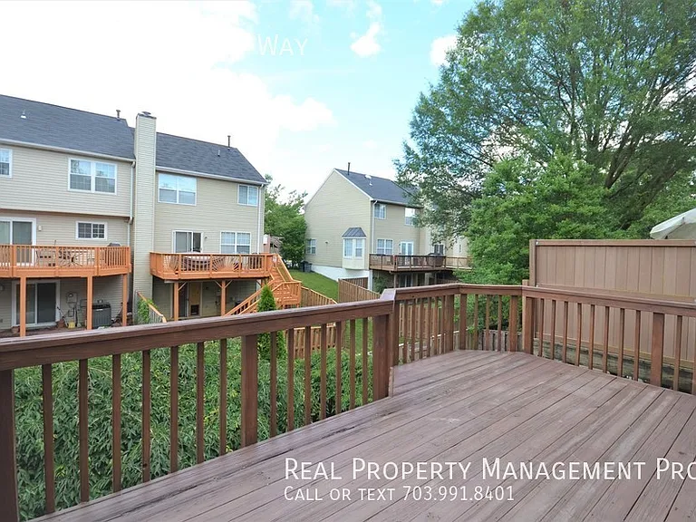 6220 Walkers Croft Way — Photo 8