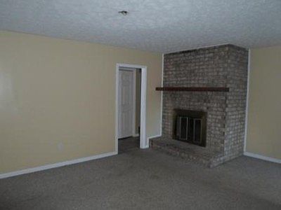 3rd image of 83 Creekside Dr