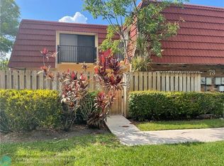 703 NW 98th Cir, Plantation, FL 33324