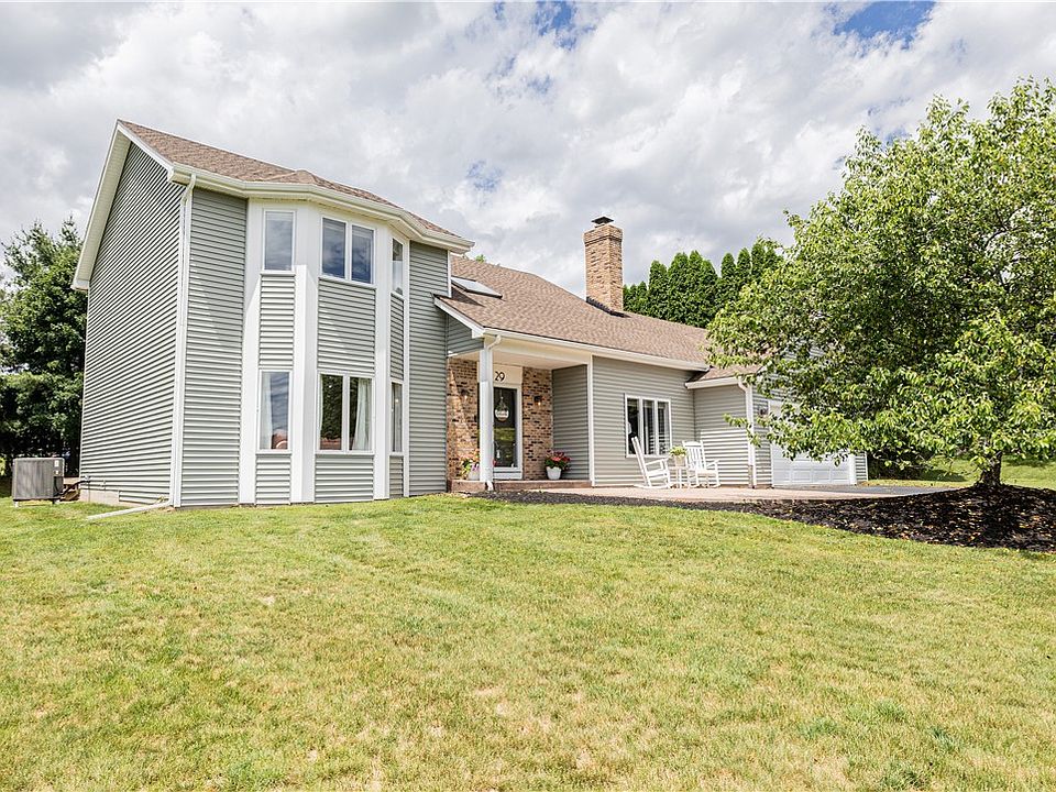 1st image of 29 Ironwood Dr