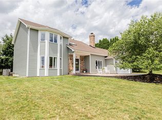 29 Ironwood Dr, Fairport, NY 14450