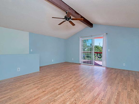 5th image of 3430 Menlo Ave