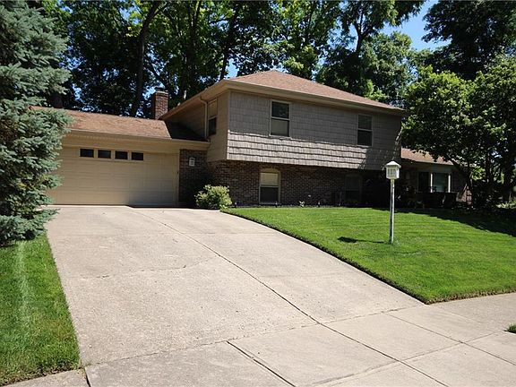 2nd image of 1803 Robin Hood Dr
