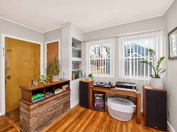 5th image of 3702 54th St