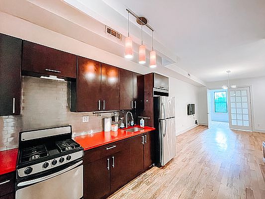 1st image of 163 Troutman St #2LL