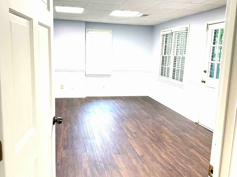 8870 Glen Ferry Dr — Photo 9