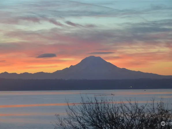 7408 SW 259th Way, Vashon, WA 98070