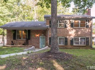 1102 Plantation Dr, Cary, NC 27511