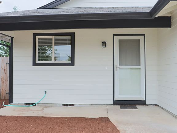 3rd image of 13205 NE 76th Way