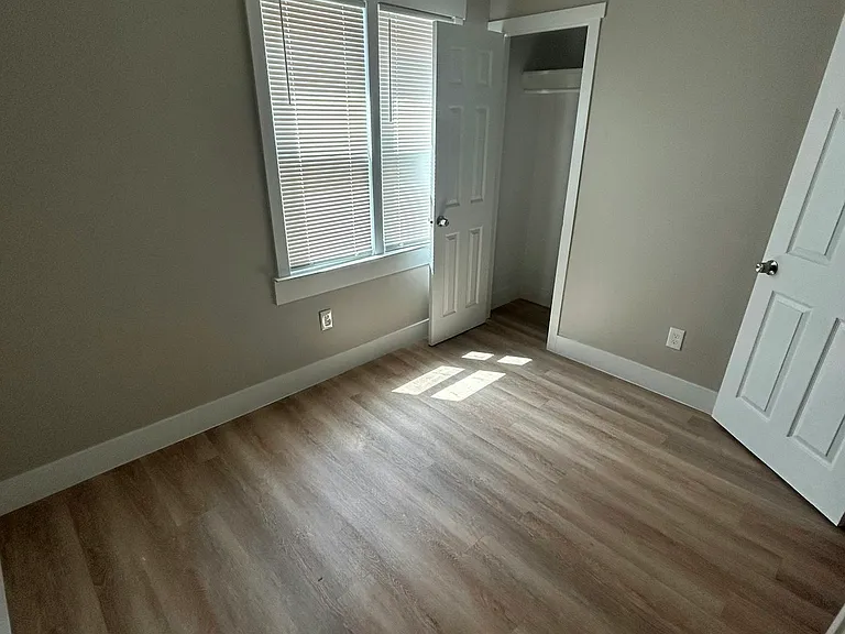 13723 Mapleridge St #1 — Photo 5