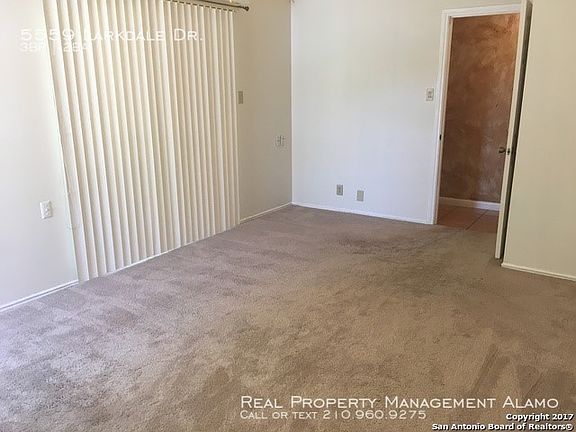 5th image of 5559 Larkdale Dr