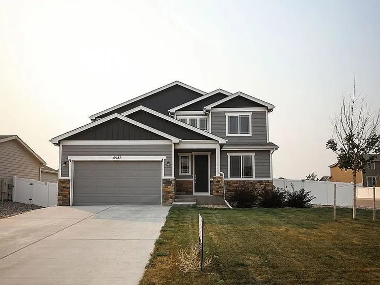 6987 Sumner St — Photo 1