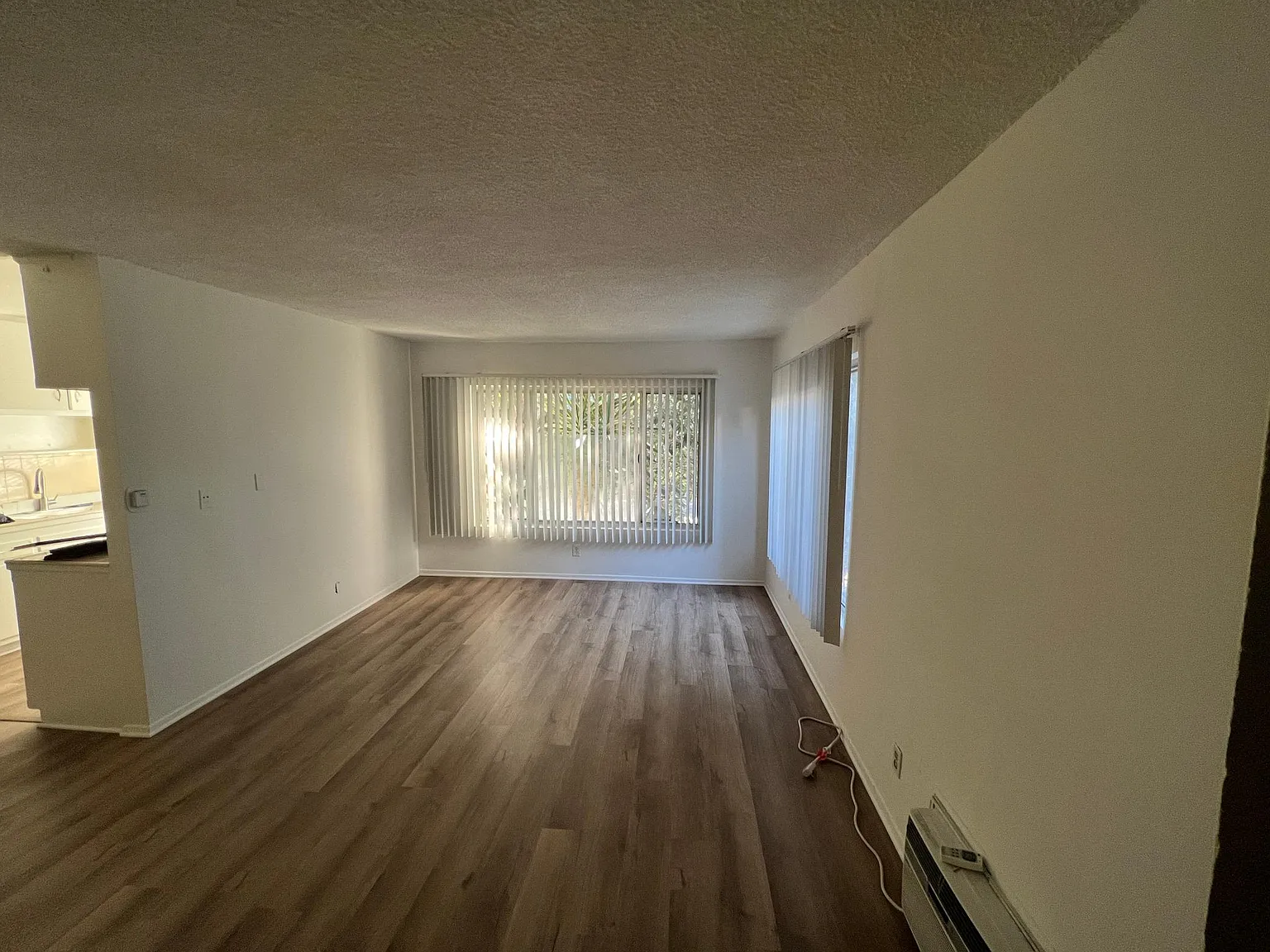 1 bed, 800 sqft, $2,250 — Photo 2
