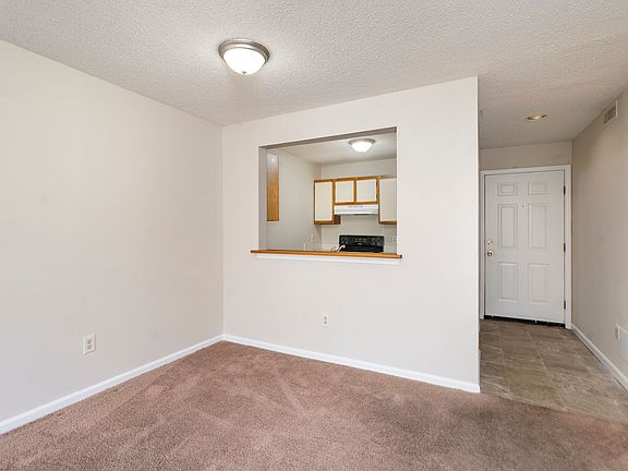 2nd image of 27 Grandview Manor Ct APT 107
