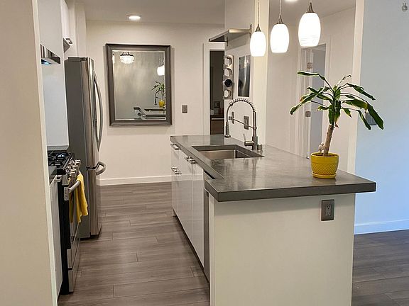 5th image of 1625 Hotel Circle South C206