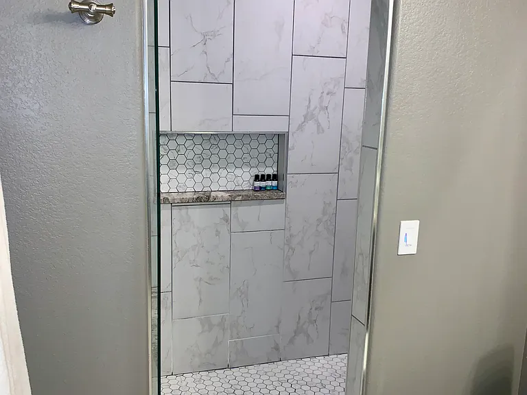 Interior, Basement Level, Third Bathroom, Enclosed Steam Shower