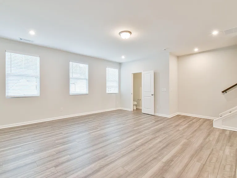 2630 Whistler Way NE — Photo 16