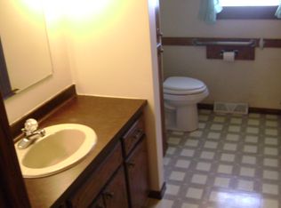 819 9th St SE, Saint Cloud, MN 56304