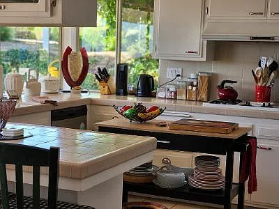 1 bed, 2600 sqft, $1,295 — Photo 4