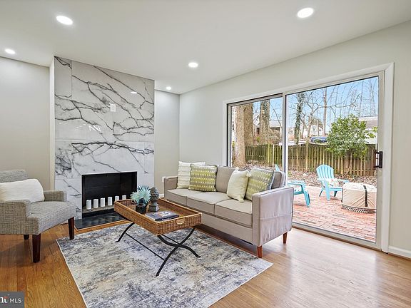 2nd image of 6808 Murray Ln