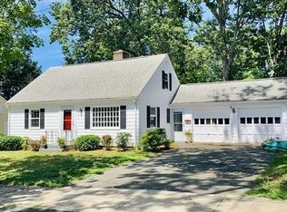 74 Weymouth St, Springfield, MA 01108