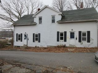 9 Coogan Ct, West Warwick, RI 02893