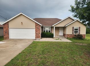2721 S Oliver Ave, Joplin, MO 64804