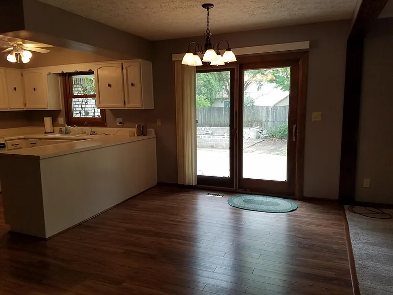 4640 Woodshire Dr — Photo 6