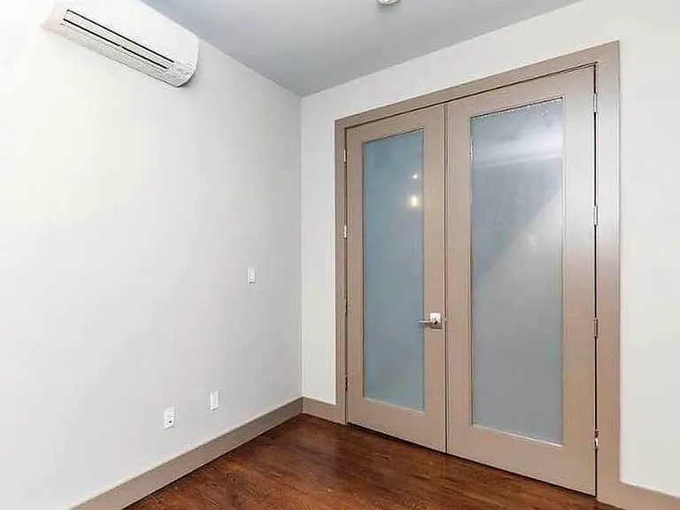 447 Meeker Ave #1A — Photo 10