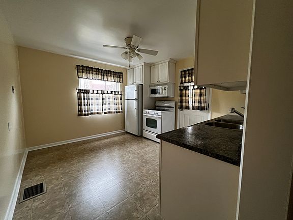 4th image of 463 Leath Ave